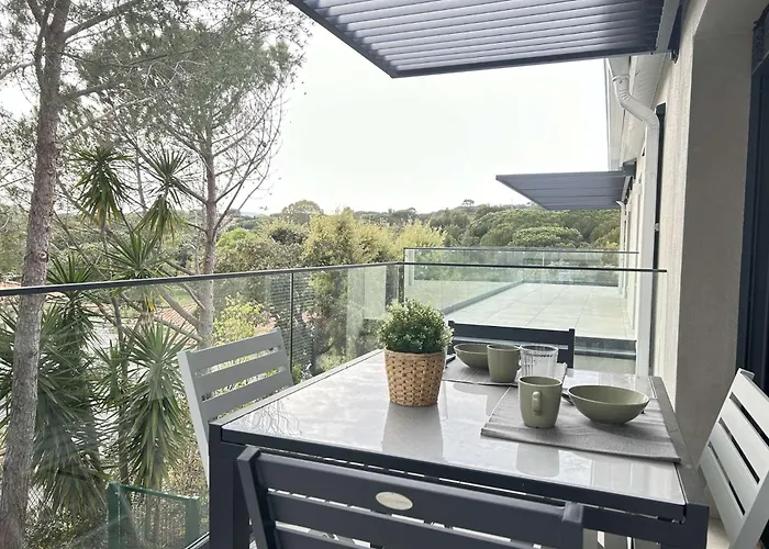 Sm180-104 Sainte Maxime 2 Pieces 4 Couchages 생트막시메